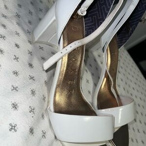 Ted Baker White Heels Elegant Design